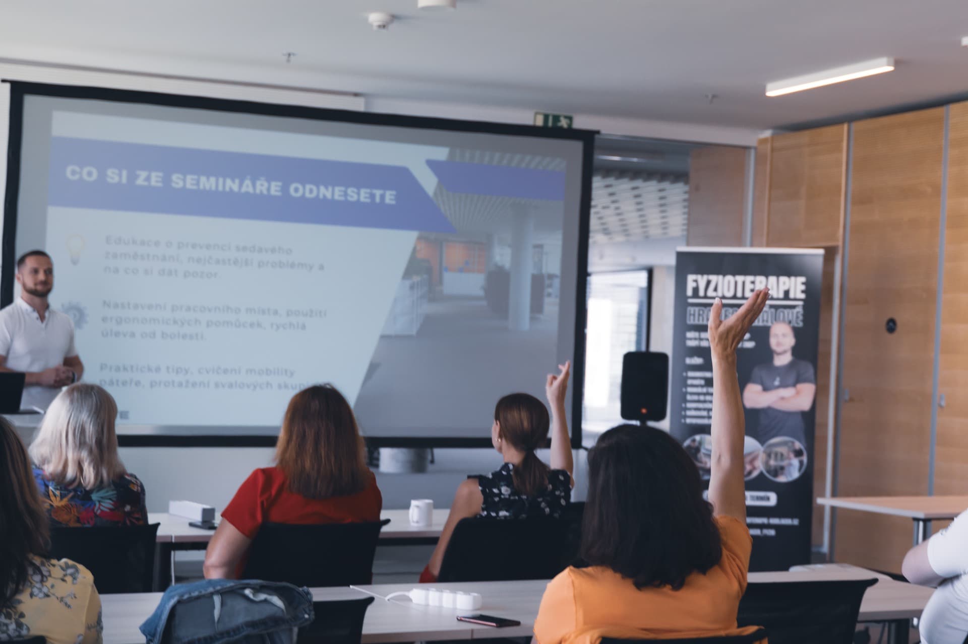 Sedavá záda přednáška